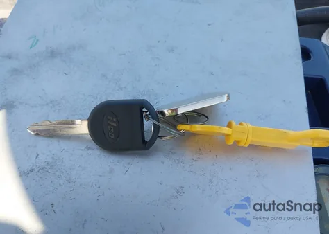 2008 Ford Escape Xlt z USA, uszkodzony, nr VIN 1FMCU03Z38KB76001